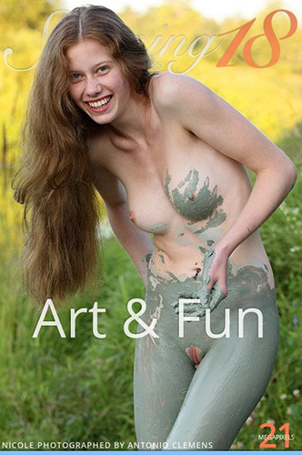 Nicole "Art & Fun"