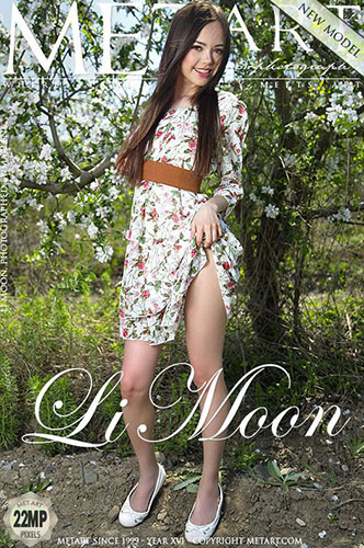 Li Moon "Presenting"