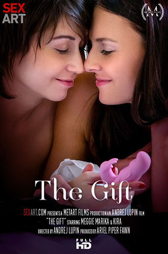 Kira Z & Meggie Marika "The Gift"