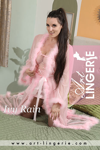 Art-Lingerie: Ivy Rain