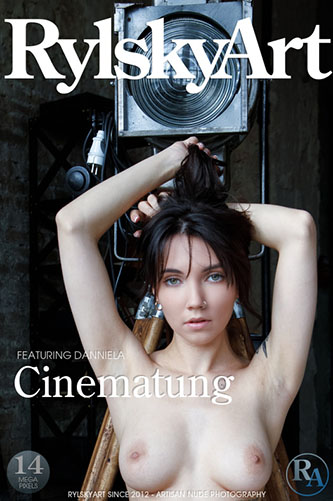 Danniela "Cinematung"