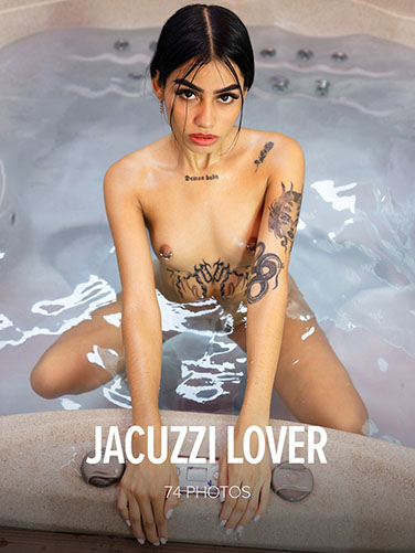 Sofia "Jacuzzi Lover"