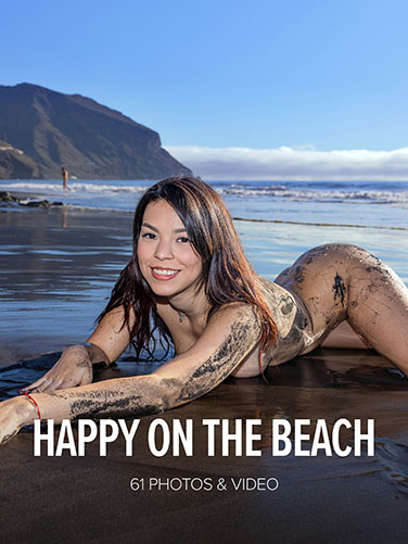 Sky Moon "Happy on the Beach"